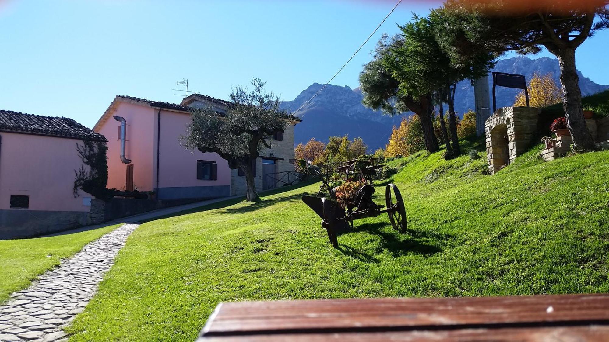 La Via Del Parco Villa Arsita Exterior foto